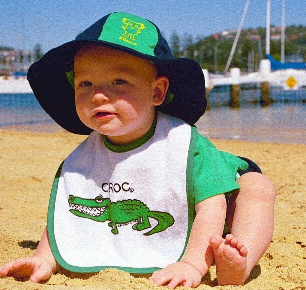 9057 Ozi Varmints Big Thirsty Baby Bibs