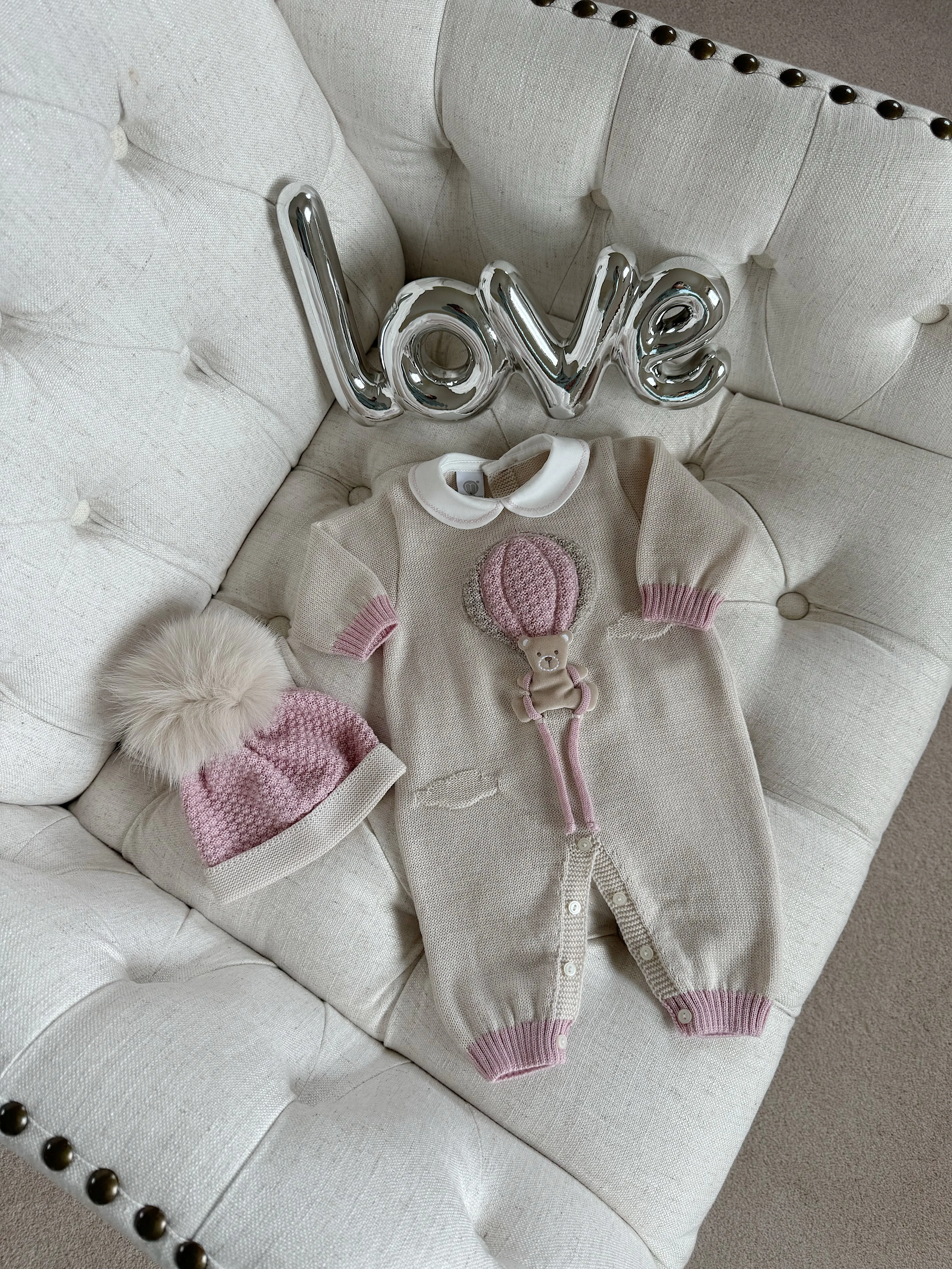 Beautiful knitted Merino Wool Cream/Pink Baby Romper with Bear/Air Ballon details.