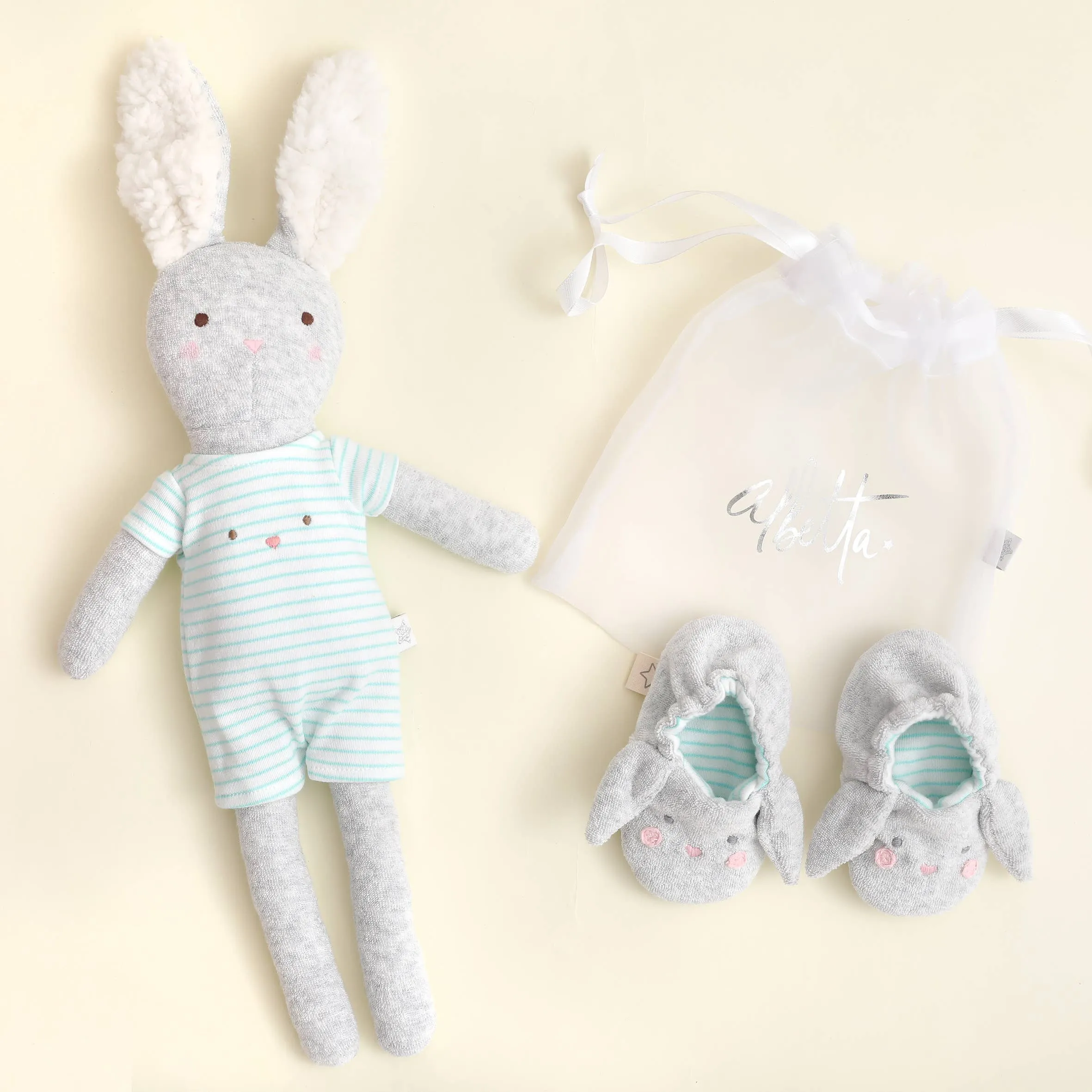 Fuzzy Bunny Playset