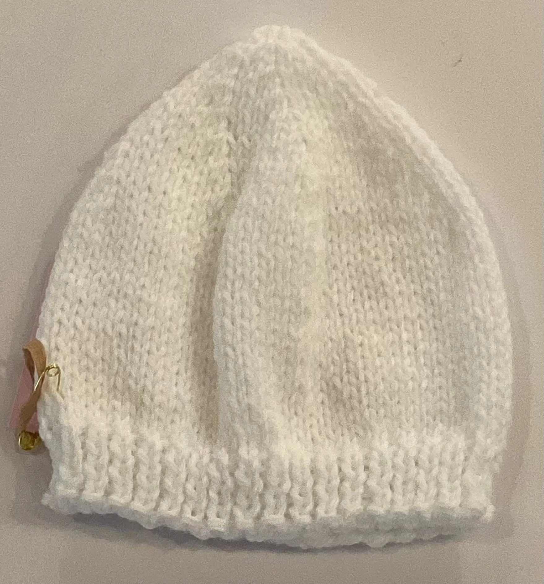 LG1-16 Hand Knitted Baby Hat