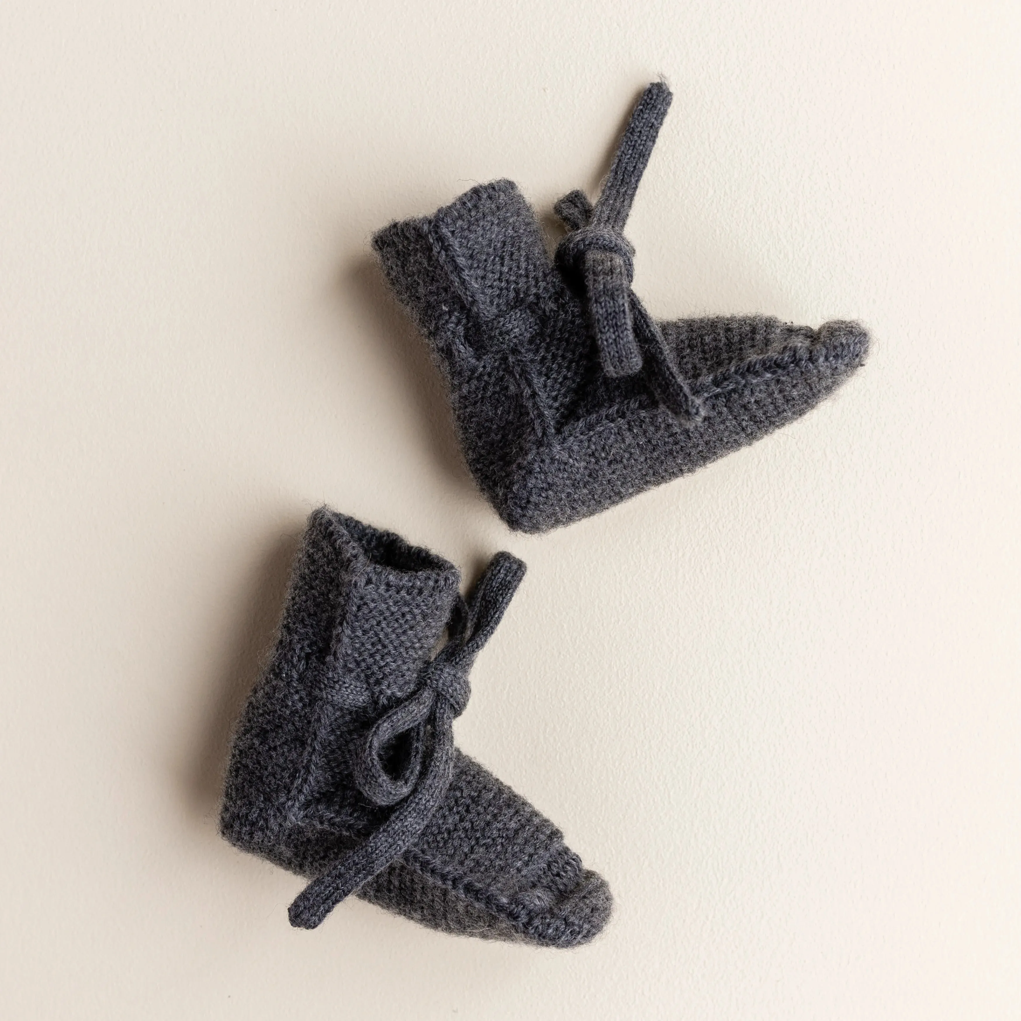 Merino Wool Baby Booties (Charcoal)